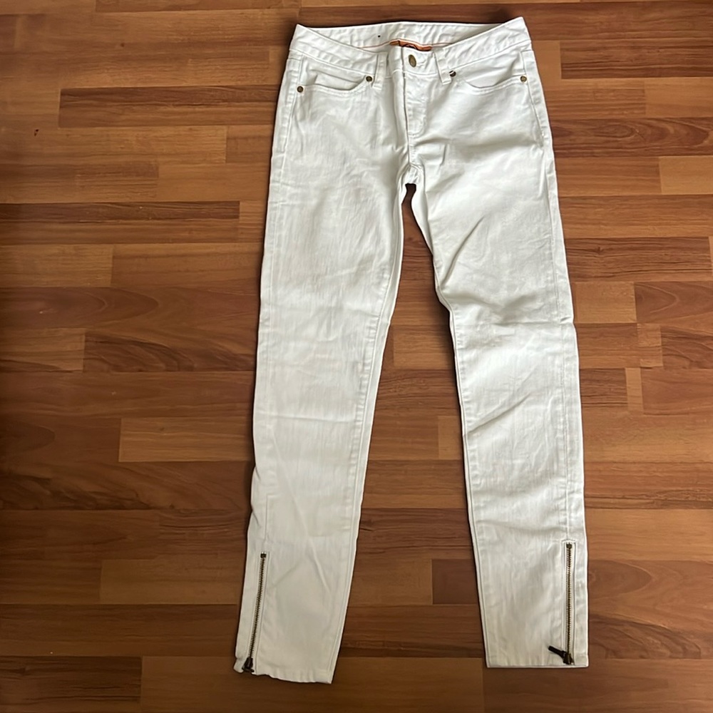 Tory Burch white cropped slim jean size 26